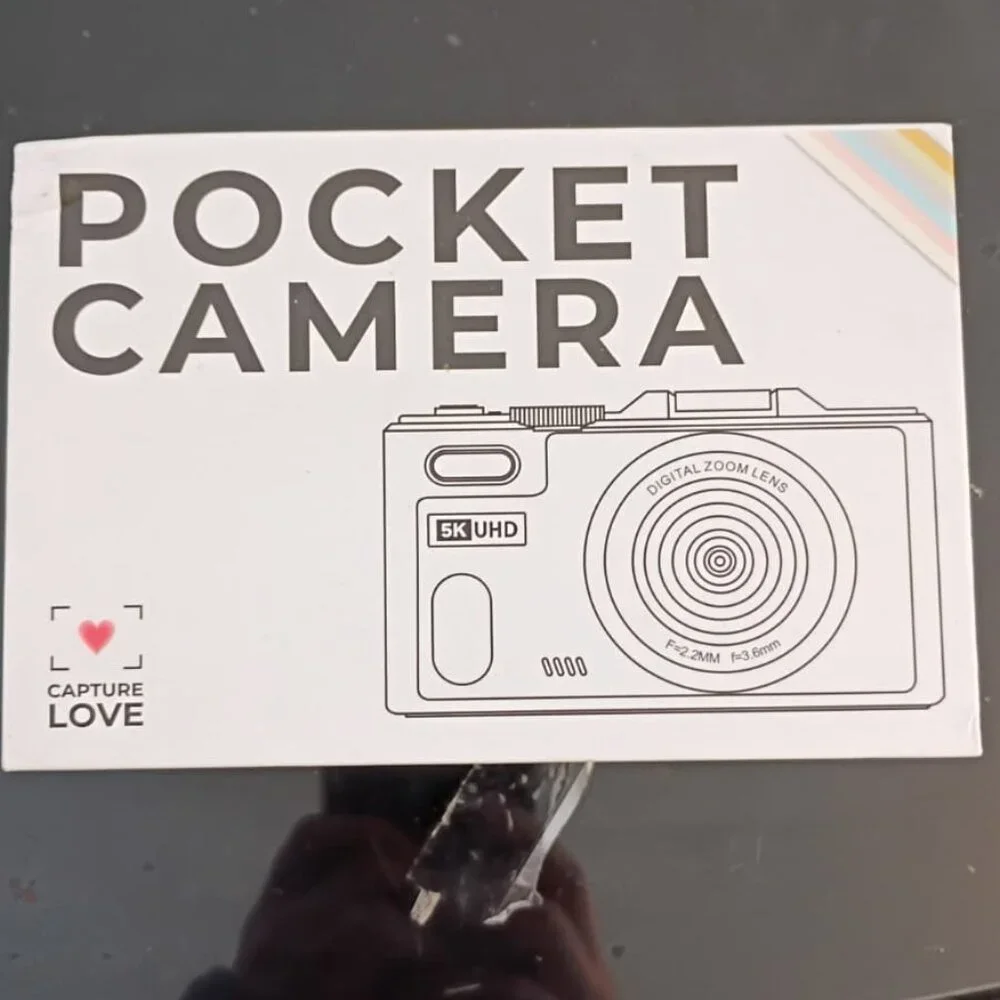 POCKET CAMERA-CAPTURE LOVE -BRAND NEW-SEALED